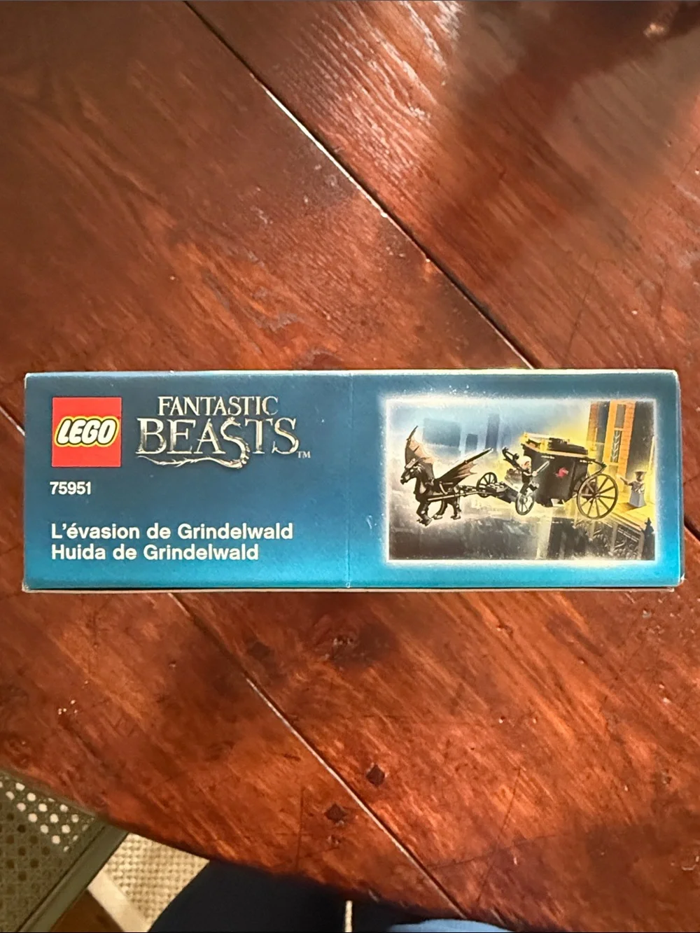 Brand New LEGO Fantastic Beasts Carriage & Winged Creature Set - Black, Yellow